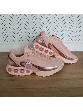 ✨Nike Air Max DN Low Sz 10 Women's Shoes Sneakers Peach Washed Coral HV4861-601✨